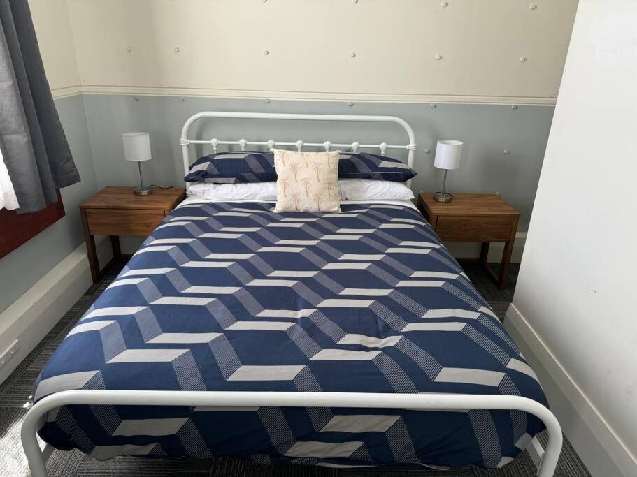4 Large Bedroom Apartment In The City Hastings Exterior photo