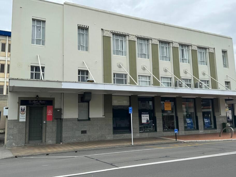 4 Large Bedroom Apartment In The City Hastings Exterior photo